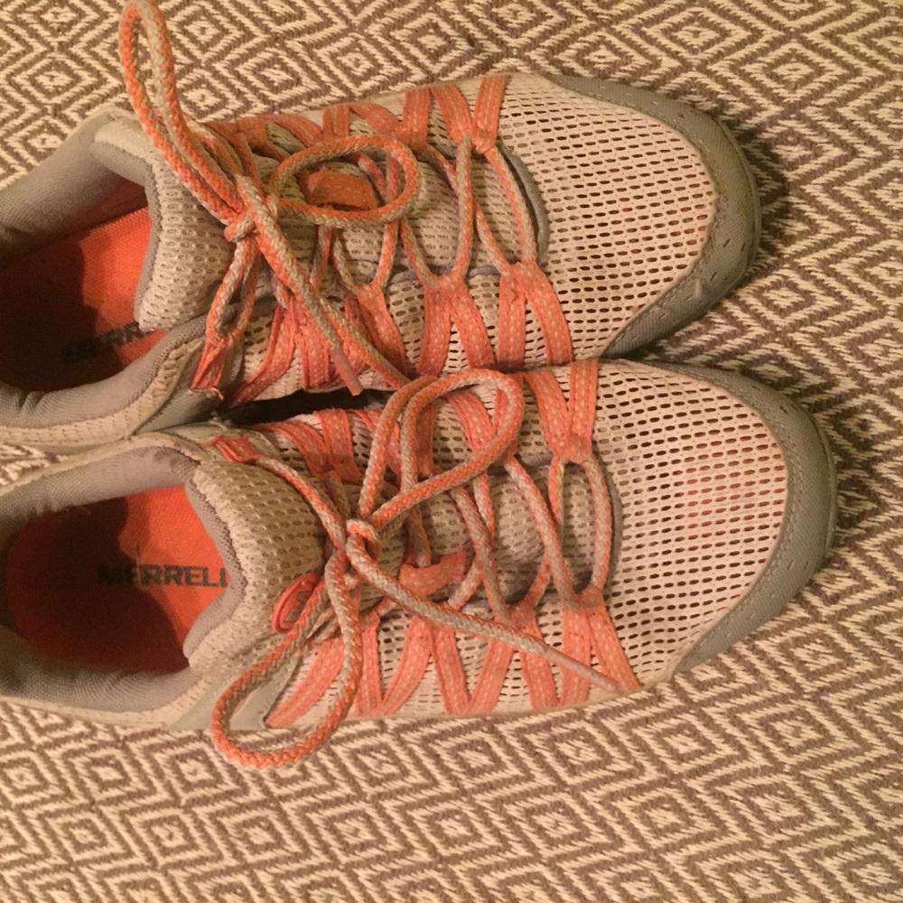 Merrell size 10